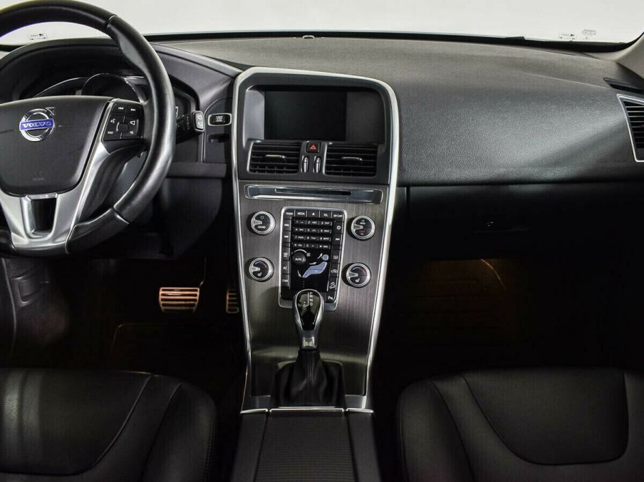 Volvo XC60, 2.4 л, АТ, 2015 фото 2