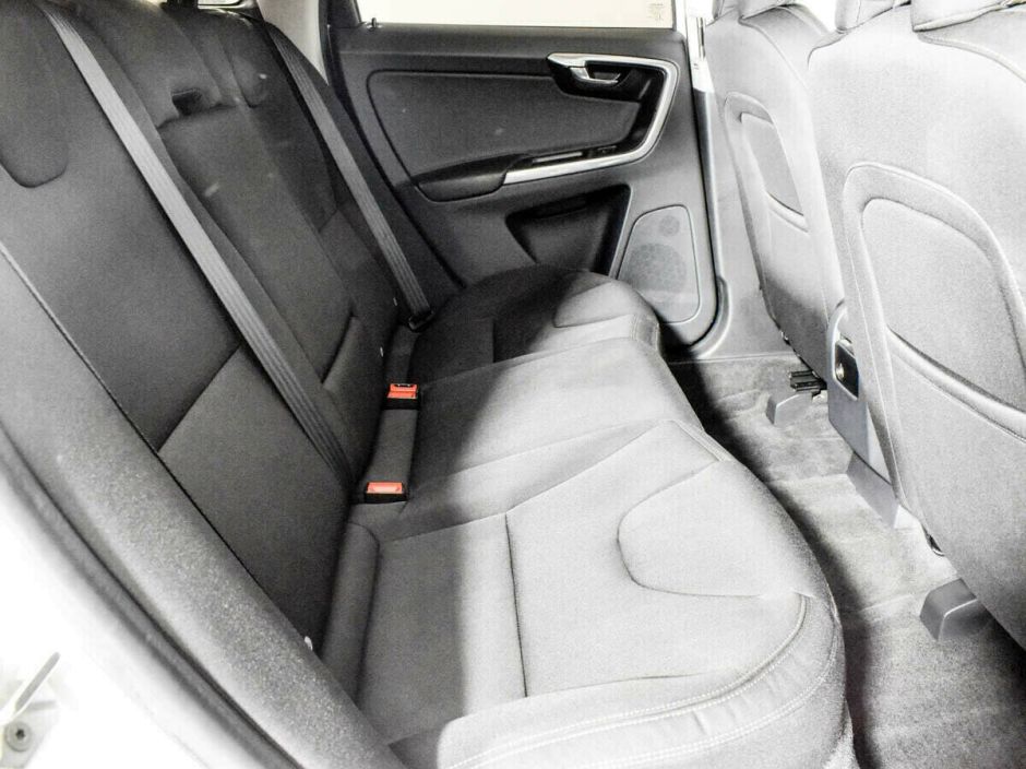 Volvo XC60, 2.0 л, АТ, 2015 фото 1