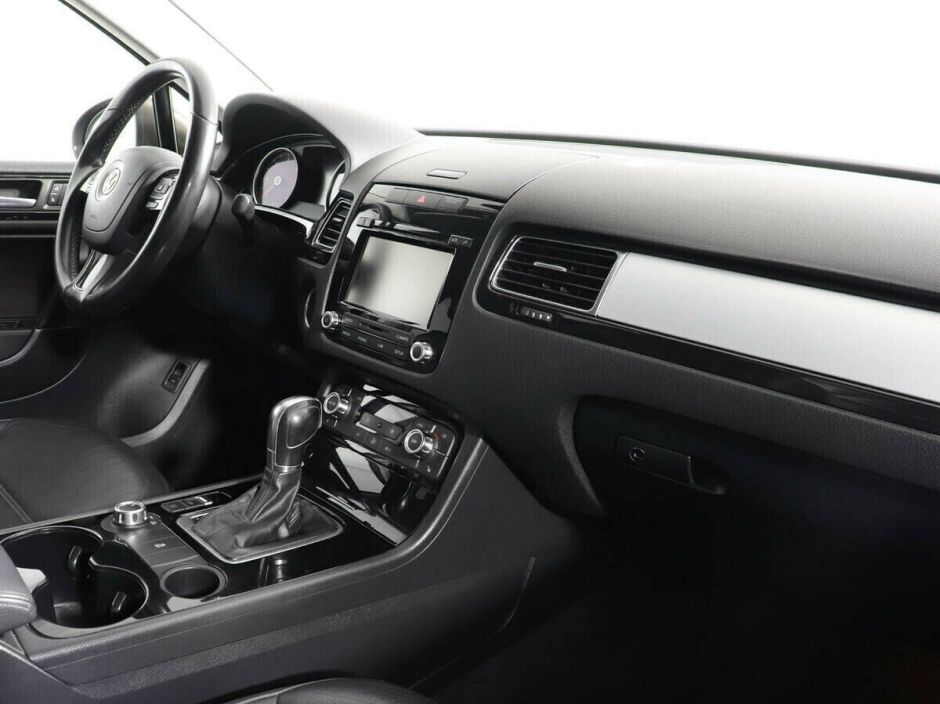 Volkswagen Touareg, 3.0 л, АТ, 2012 фото 7