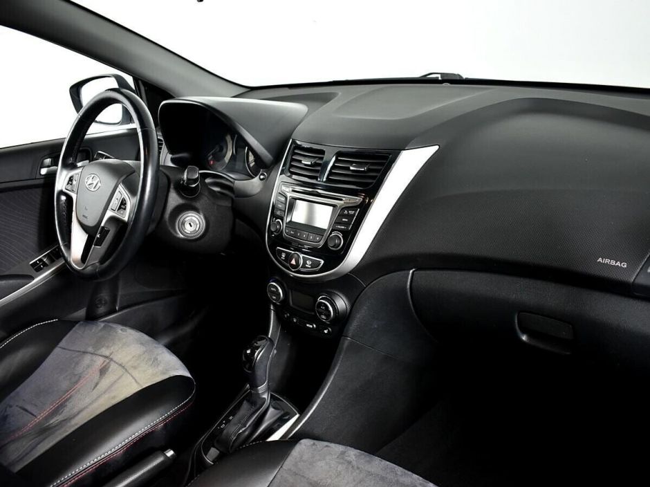 Hyundai Solaris, 1.6 л, АТ, 2016 фото 2