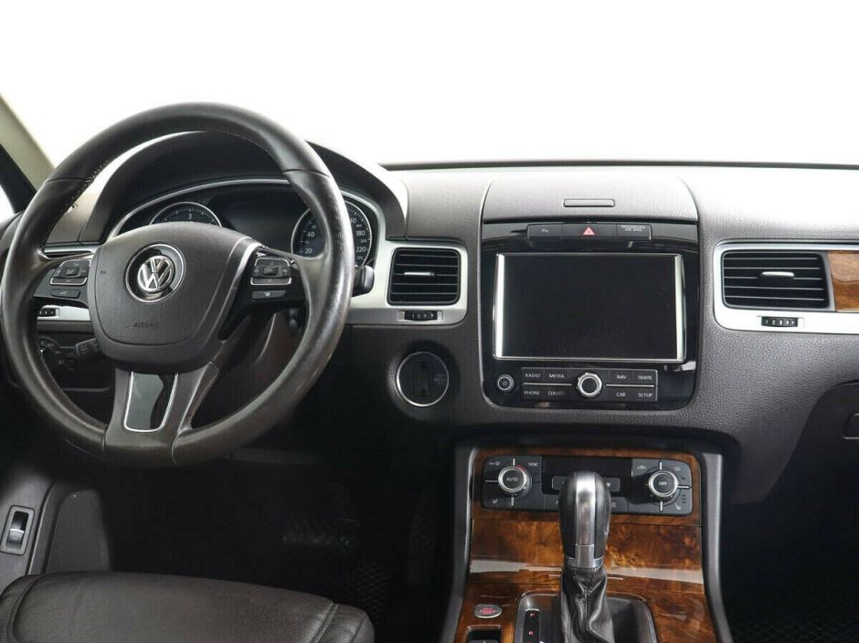 Volkswagen Touareg, 3.0 л, АТ, 2014 фото 9