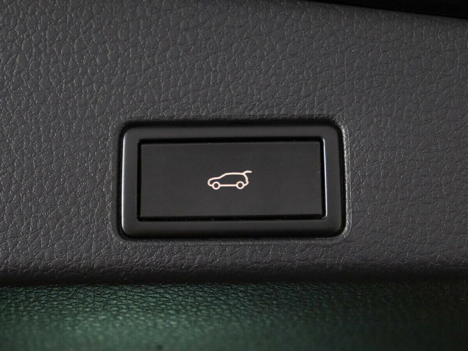 Volkswagen Touareg, 3.6 л, АТ, 2012 фото 1