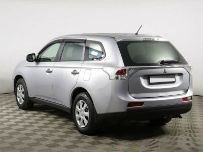 Mitsubishi Outlander, 2.0 л, CVT, 2014 фото 5