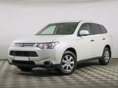 Mitsubishi Outlander, 2.0 л, CVT, 2015 фото 3