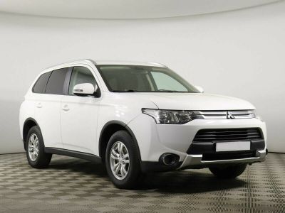 Mitsubishi Outlander, 2.0 л, CVT, 2015 фото 4