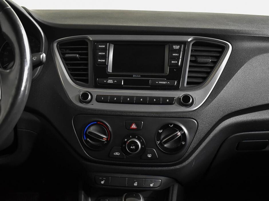 Hyundai Solaris, 1.6 л, АТ, 2017 фото 2