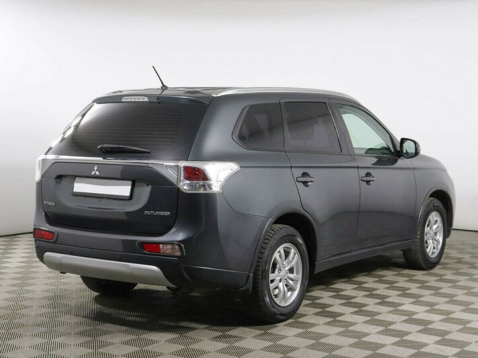 Mitsubishi Outlander, 2.0 л, Вариатор, 2015 фото 5