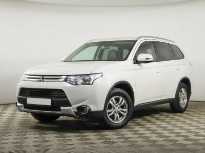 Mitsubishi Outlander, 2.4 л, CVT, 2014 фото 3