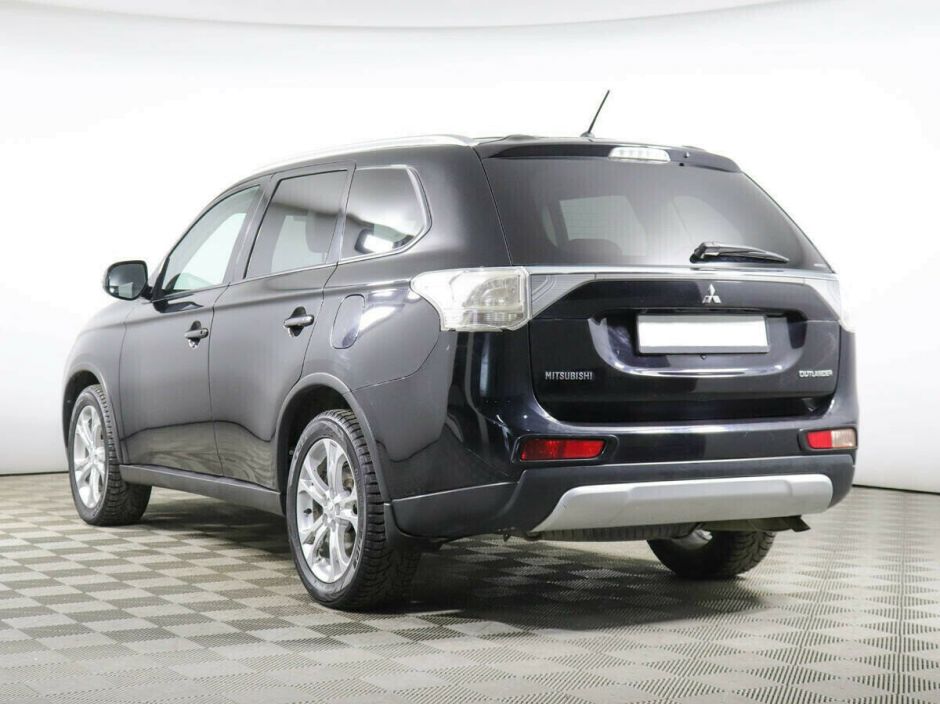 Mitsubishi Outlander, 2.4 л, Вариатор, 2014 фото 5