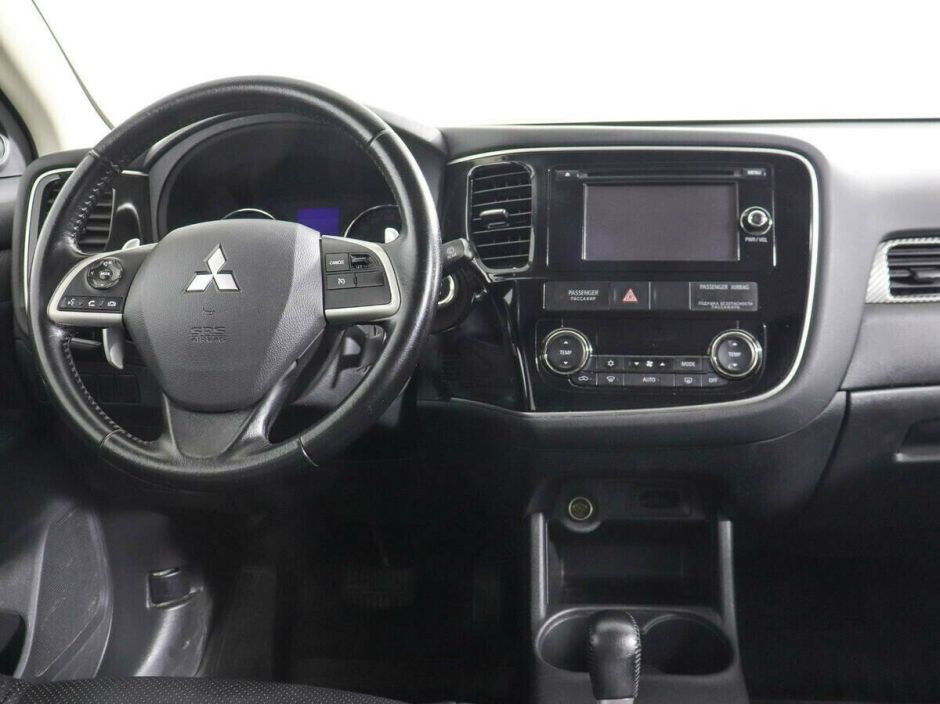 Mitsubishi Outlander, 2.4 л, Вариатор, 2014 фото 8