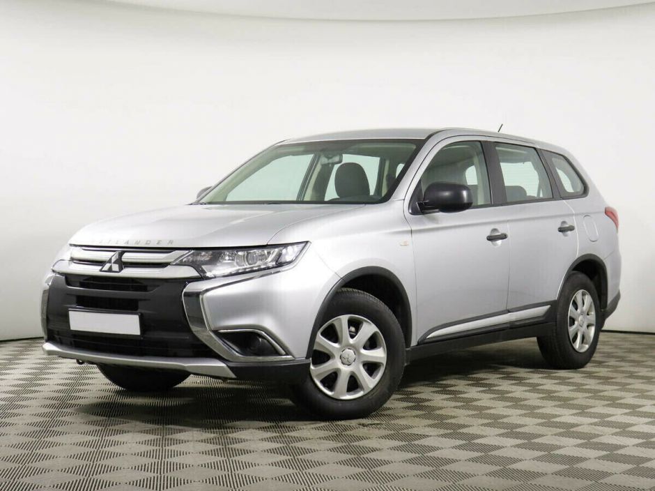 Mitsubishi Outlander, 2.0 л, Вариатор, 2015 фото 3