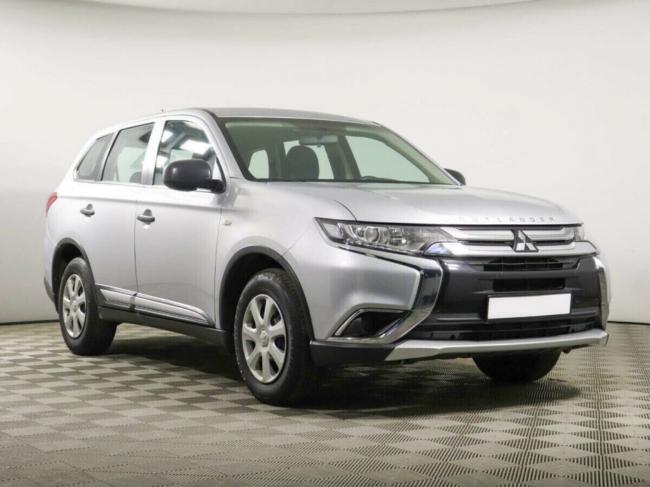 Mitsubishi Outlander, 2.0 л, Вариатор, 2015 фото 4