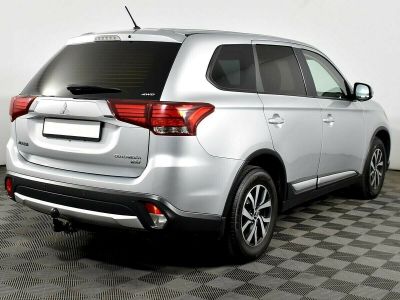 Mitsubishi Outlander, 2.0 л, CVT, 2015 фото 6