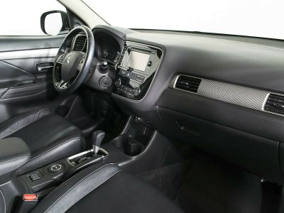 Mitsubishi Outlander, 2.0 л, CVT, 2016 фото 7