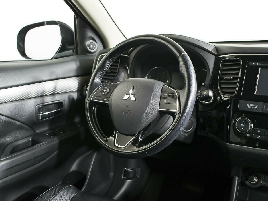 Mitsubishi Outlander, 2.0 л, Вариатор, 2016 фото 8