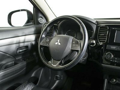 Mitsubishi Outlander, 2.0 л, CVT, 2016 фото 8