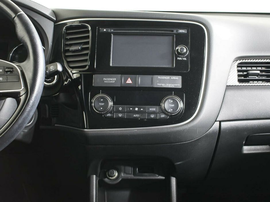 Mitsubishi Outlander, 2.0 л, Вариатор, 2016 фото 10