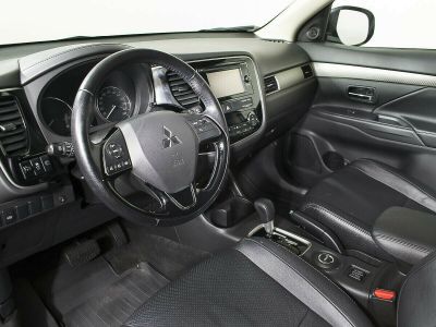 Mitsubishi Outlander, 2.0 л, CVT, 2016 фото 2