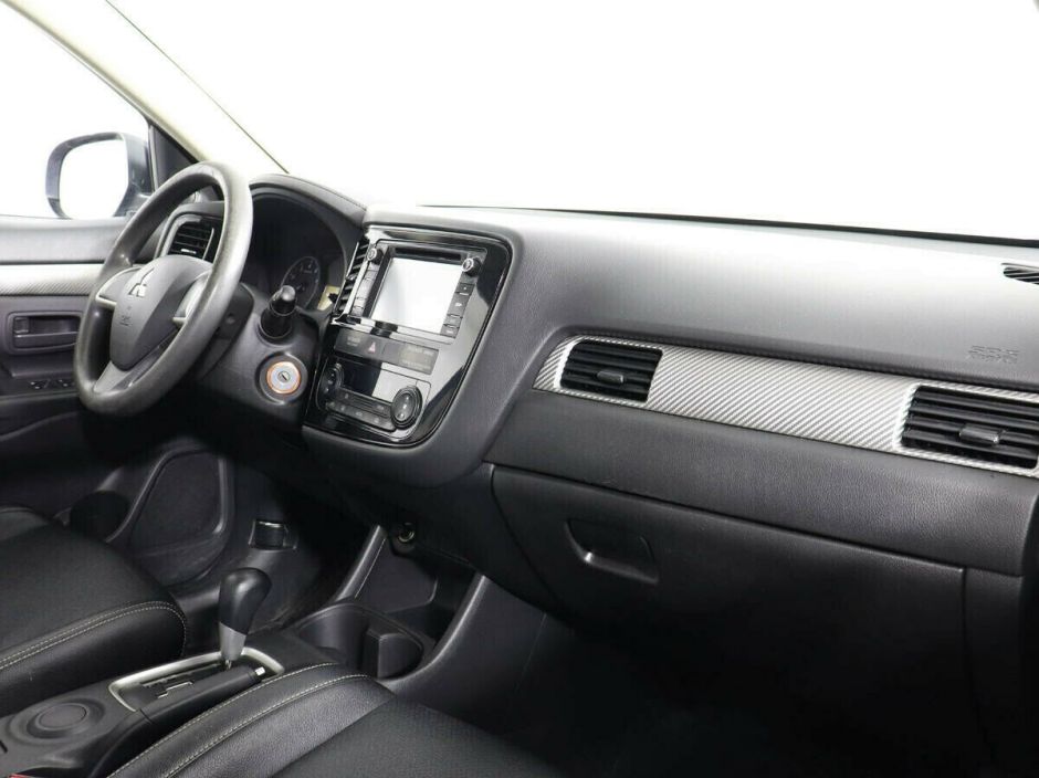 Mitsubishi Outlander, 2.4 л, Вариатор, 2017 фото 7