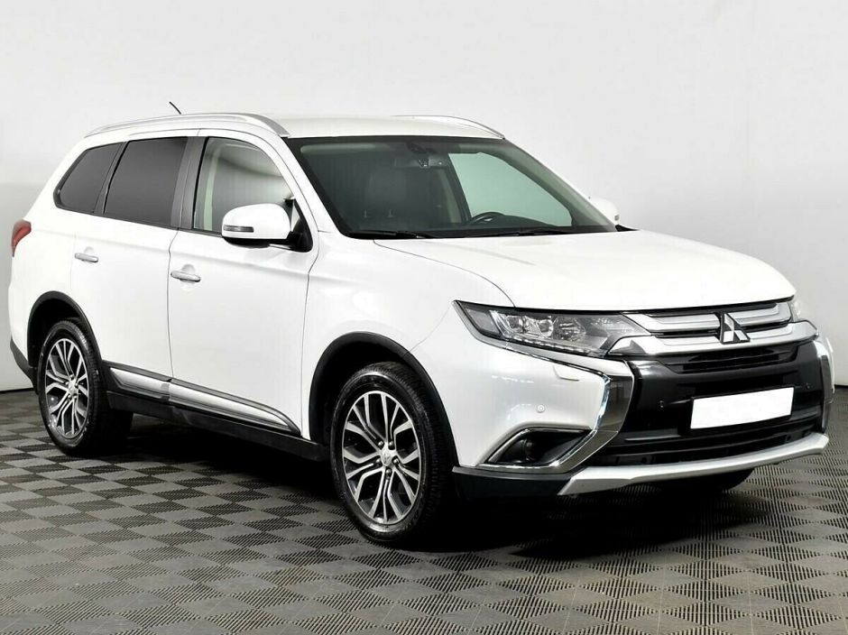 Mitsubishi Outlander, 2.4 л, Вариатор, 2018 фото 4