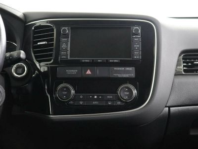 Mitsubishi Outlander, 2.4 л, CVT, 2017 фото 9