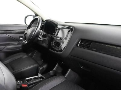 Mitsubishi Outlander, 2.4 л, CVT, 2017 фото 2