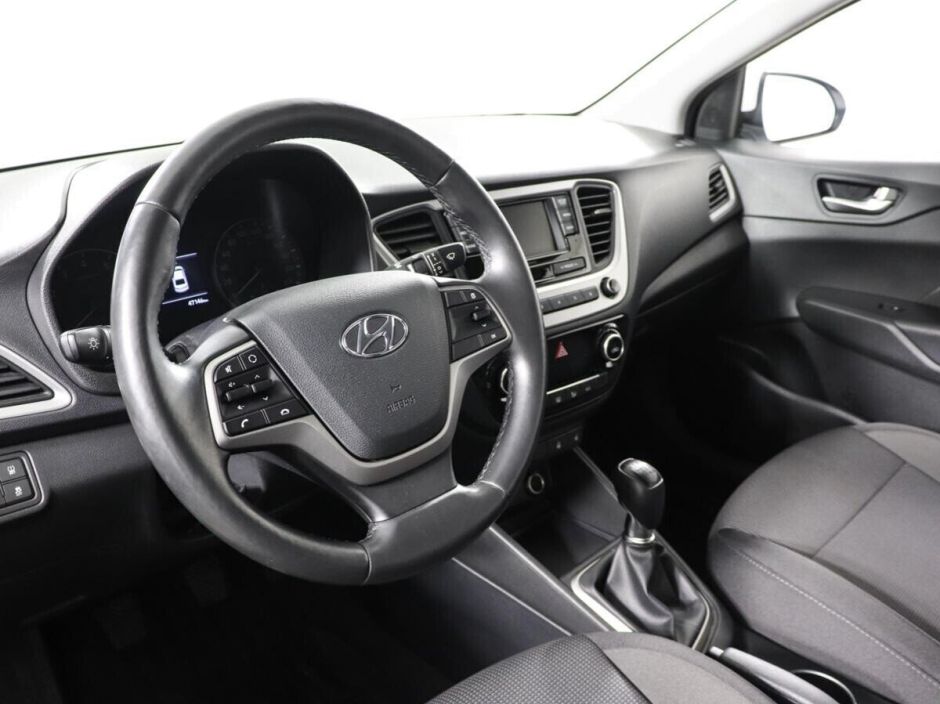 Hyundai Solaris, 1.6 л, МТ, 2018 фото 7