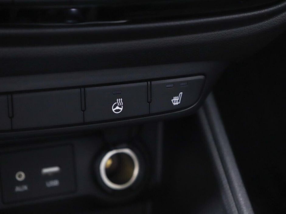 Hyundai Solaris, 1.6 л, МТ, 2018 фото 2