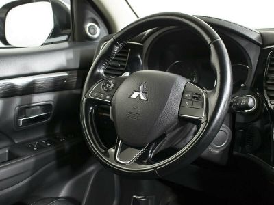 Mitsubishi Outlander, 2.4 л, CVT, 2018 фото 10