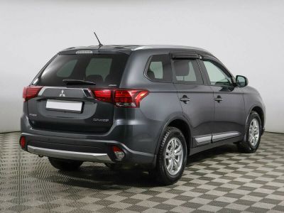 Mitsubishi Outlander, 2.4 л, CVT, 2018 фото 5