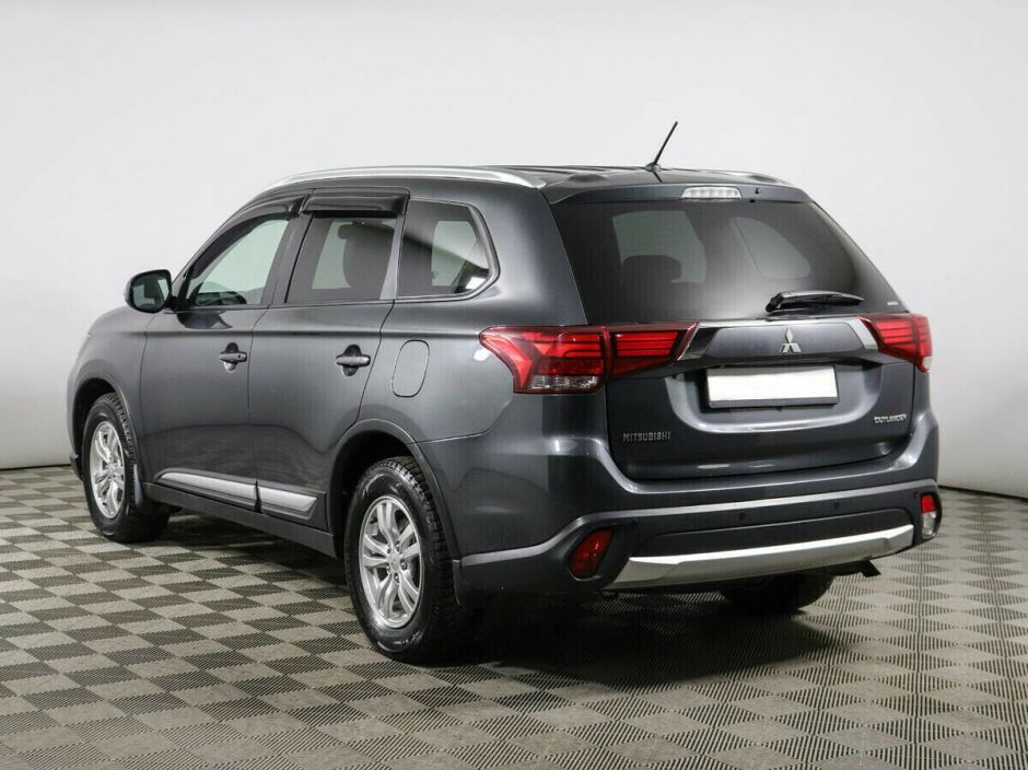 Mitsubishi Outlander, 2.4 л, Вариатор, 2018 фото 6
