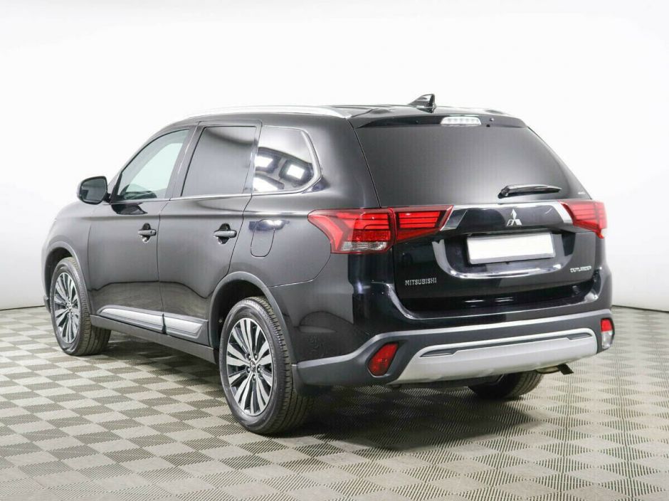 Mitsubishi Outlander, 2.0 л, Вариатор, 2019 фото 6