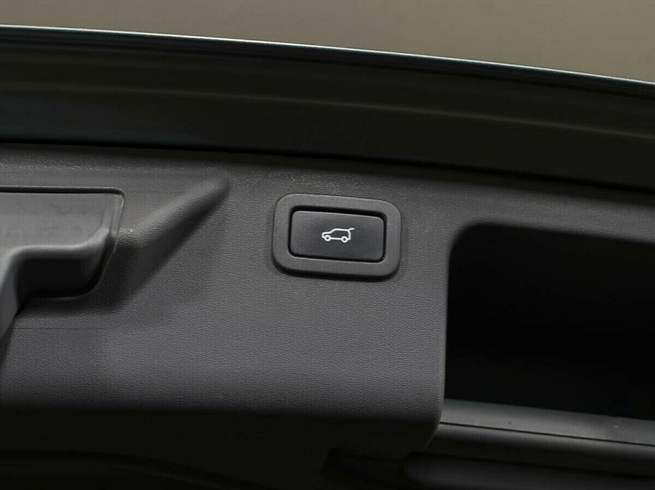 Land Rover Discovery Sport, 2.0 л, АТ, 2014 фото 11