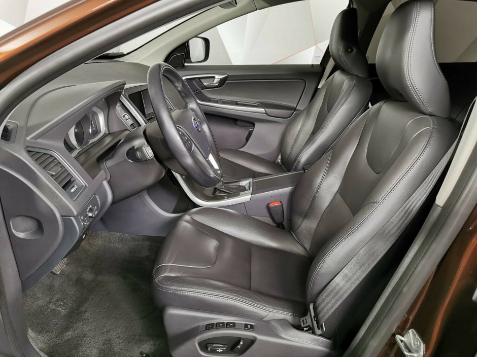 Volvo XC60, 2.4 л, АТ, 2016 фото 7