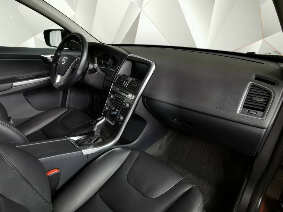 Volvo XC60, 2.4 л, АТ, 2016 фото 8