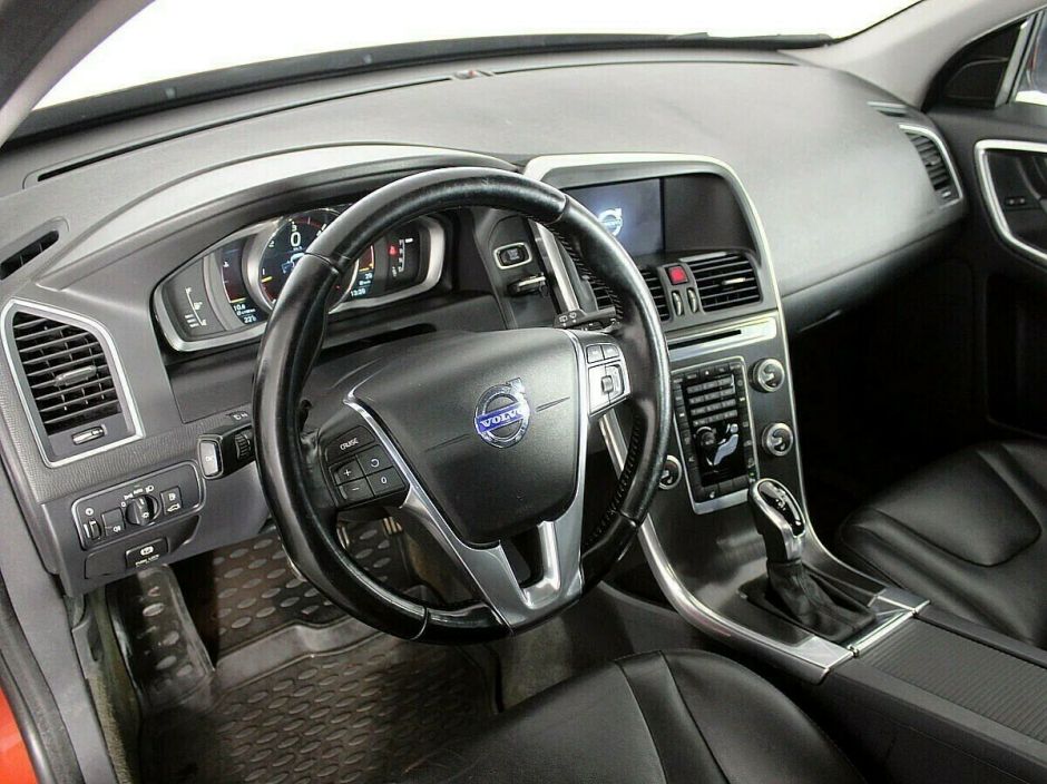 Volvo XC60, 2.4 л, АТ, 2015 фото 6
