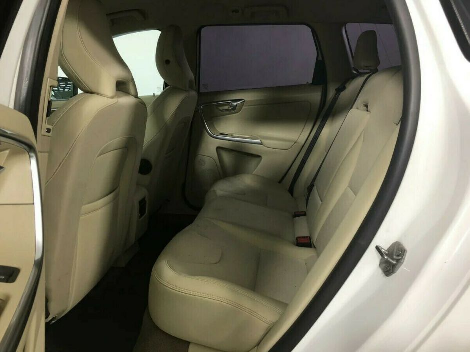 Volvo XC60, 2.4 л, АТ, 2016 фото 2