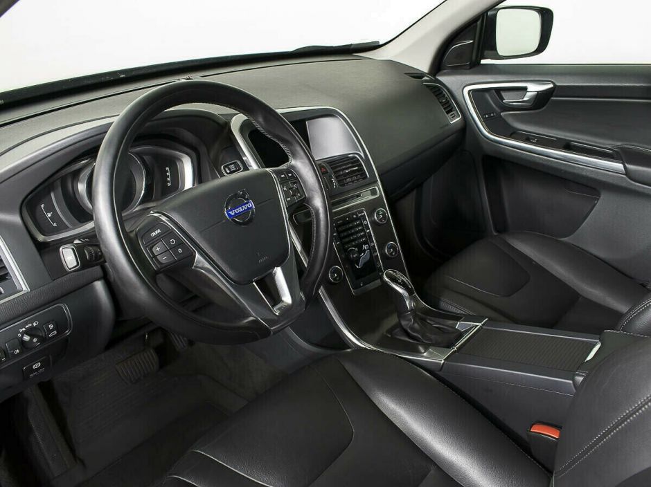 Volvo XC60, 2.4 л, АТ, 2016 фото 10