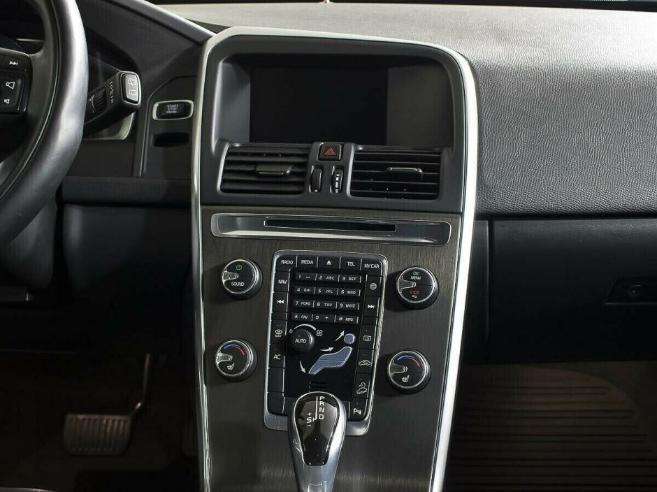 Volvo XC60, 2.4 л, АТ, 2016 фото 2