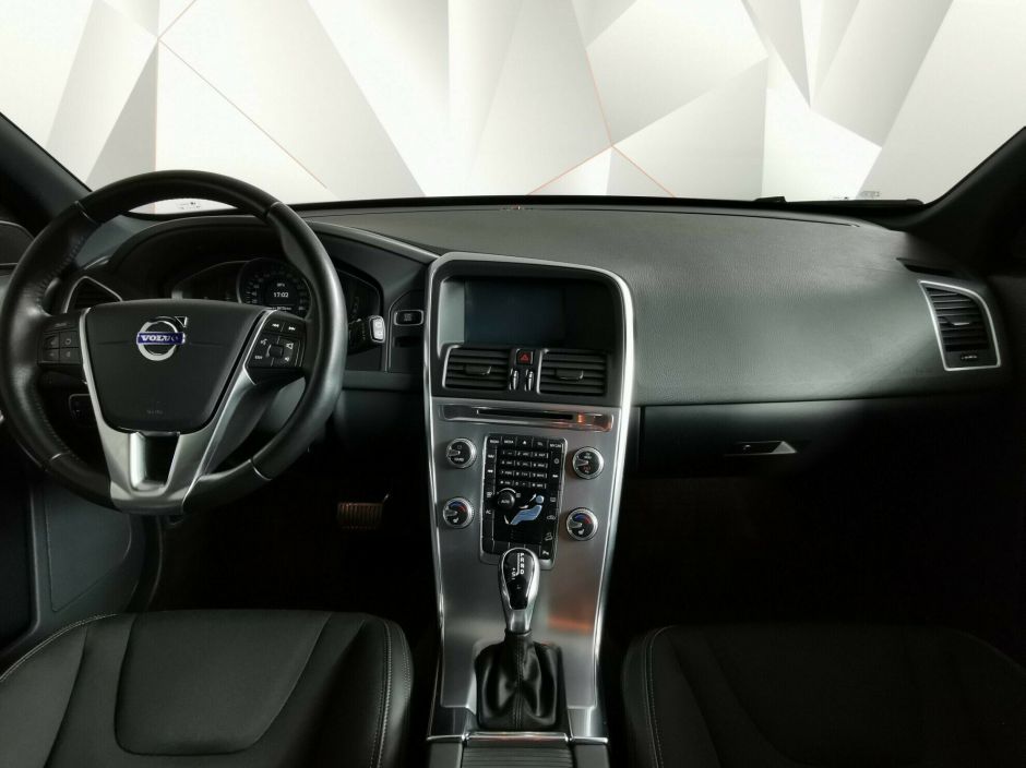 Volvo XC60, 2.0 л, АТ, 2016 фото 7