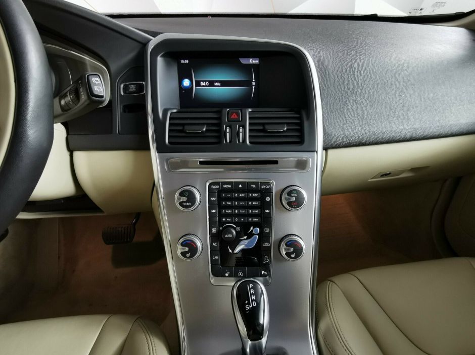 Volvo XC60, 2.4 л, АТ, 2017 фото 7
