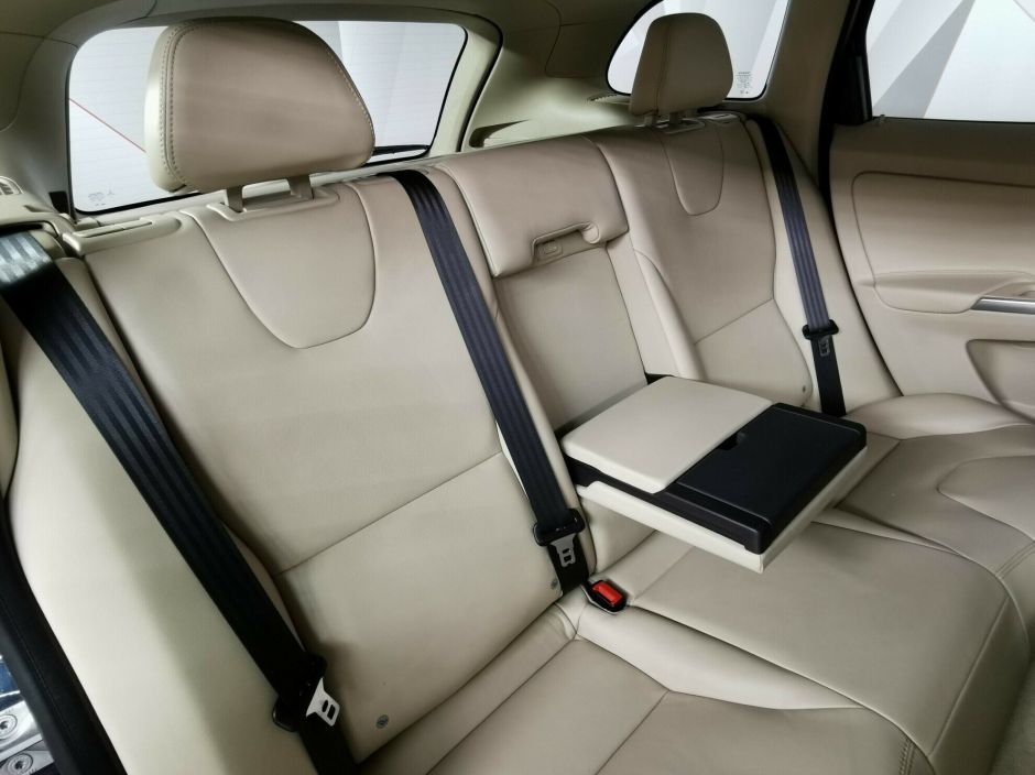 Volvo XC60, 2.4 л, АТ, 2017 фото 9