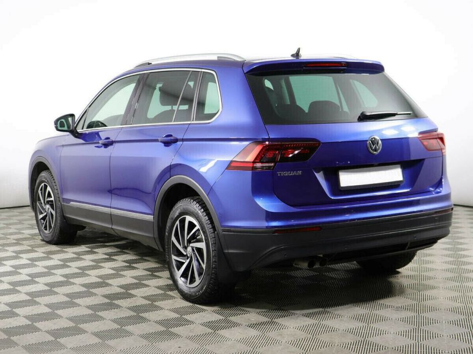 Volkswagen Tiguan, 2.0 л, Робот, 2018 фото 5