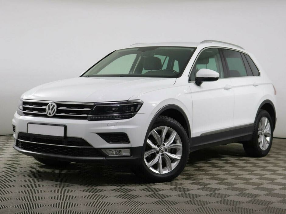 Volkswagen Tiguan, 2.0 л, Робот, 2018 фото 3