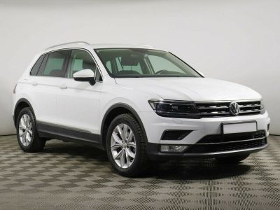 Volkswagen Tiguan, 2.0 л, РКПП, 2018 фото 4