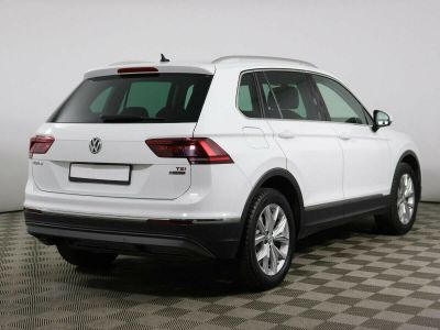 Volkswagen Tiguan, 2.0 л, РКПП, 2018 фото 6