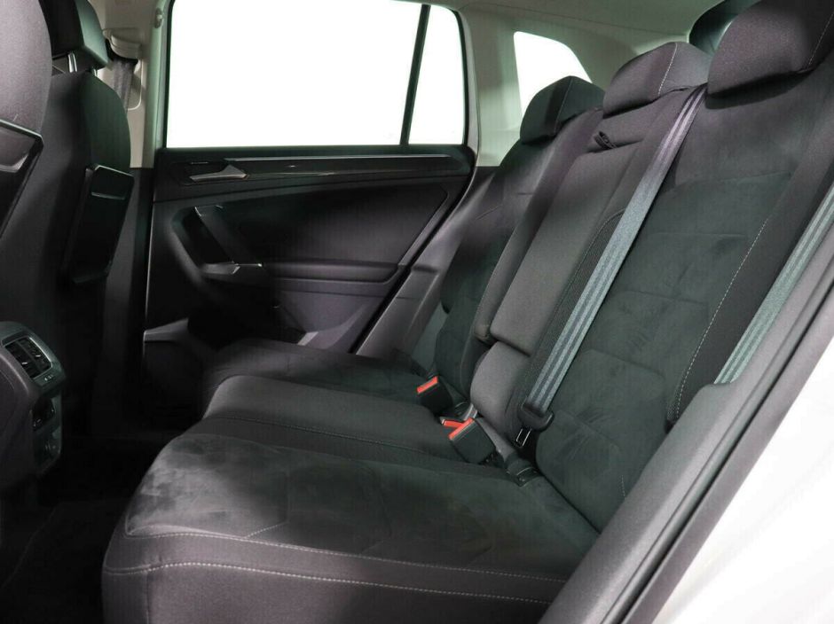 Volkswagen Tiguan, 2.0 л, Робот, 2018 фото 10
