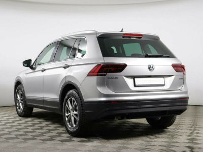 Volkswagen Tiguan, 1.5 л, РКПП, 2018 фото 5