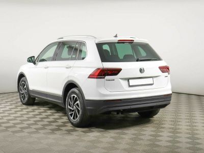 Volkswagen Tiguan, 1.5 л, РКПП, 2018 фото 6