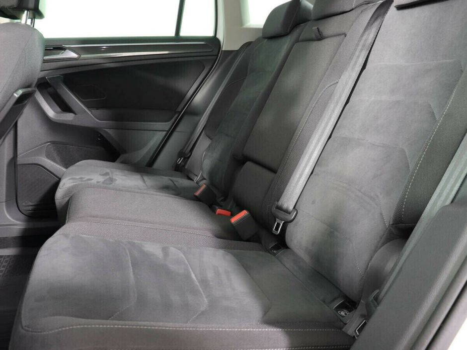 Volkswagen Tiguan, 1.5 л, Робот, 2018 фото 10